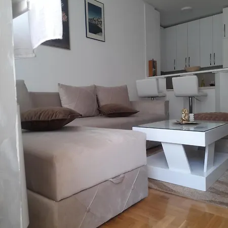 Mancic شقة بايرت